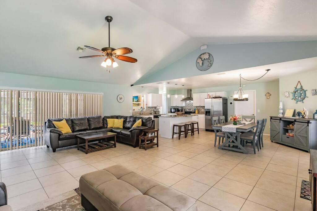 Sunny Oasis Getaway -Heated Pool-Mini Golf-Near Beach Nokomis Exterior photo