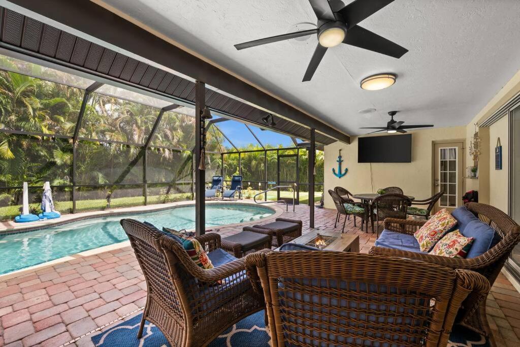 Sunny Oasis Getaway -Heated Pool-Mini Golf-Near Beach Nokomis Exterior photo