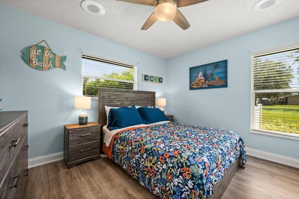 Sunny Oasis Getaway -Heated Pool-Mini Golf-Near Beach Nokomis Exterior photo