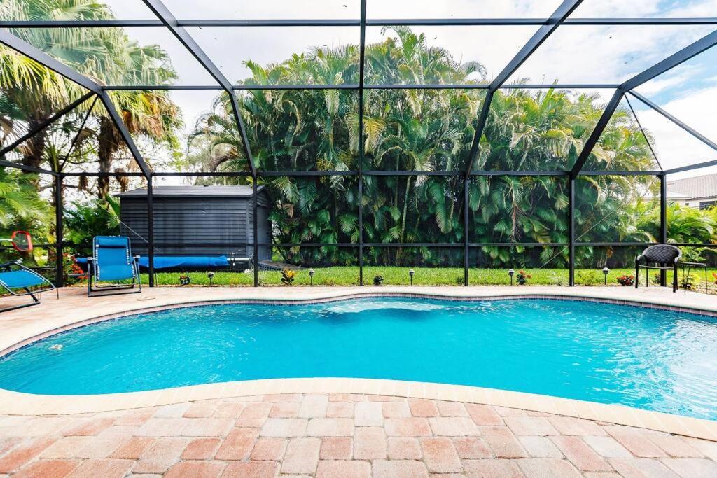 Sunny Oasis Getaway -Heated Pool-Mini Golf-Near Beach Nokomis Exterior photo