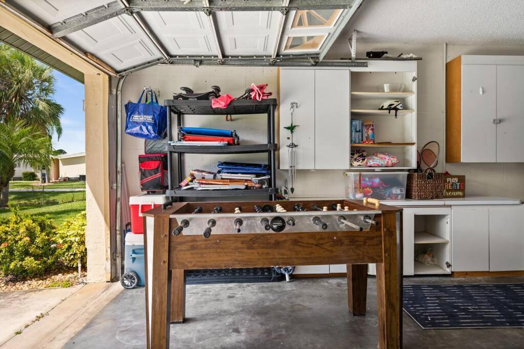 Sunny Oasis Getaway -Heated Pool-Mini Golf-Near Beach Nokomis Exterior photo