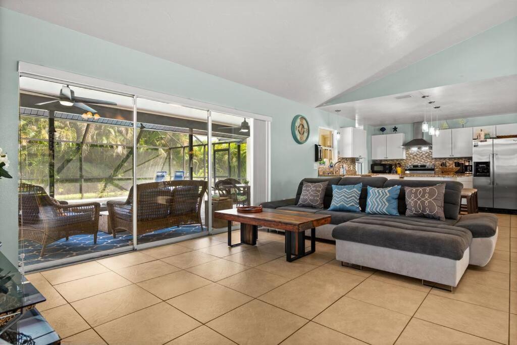 Sunny Oasis Getaway -Heated Pool-Mini Golf-Near Beach Nokomis Exterior photo