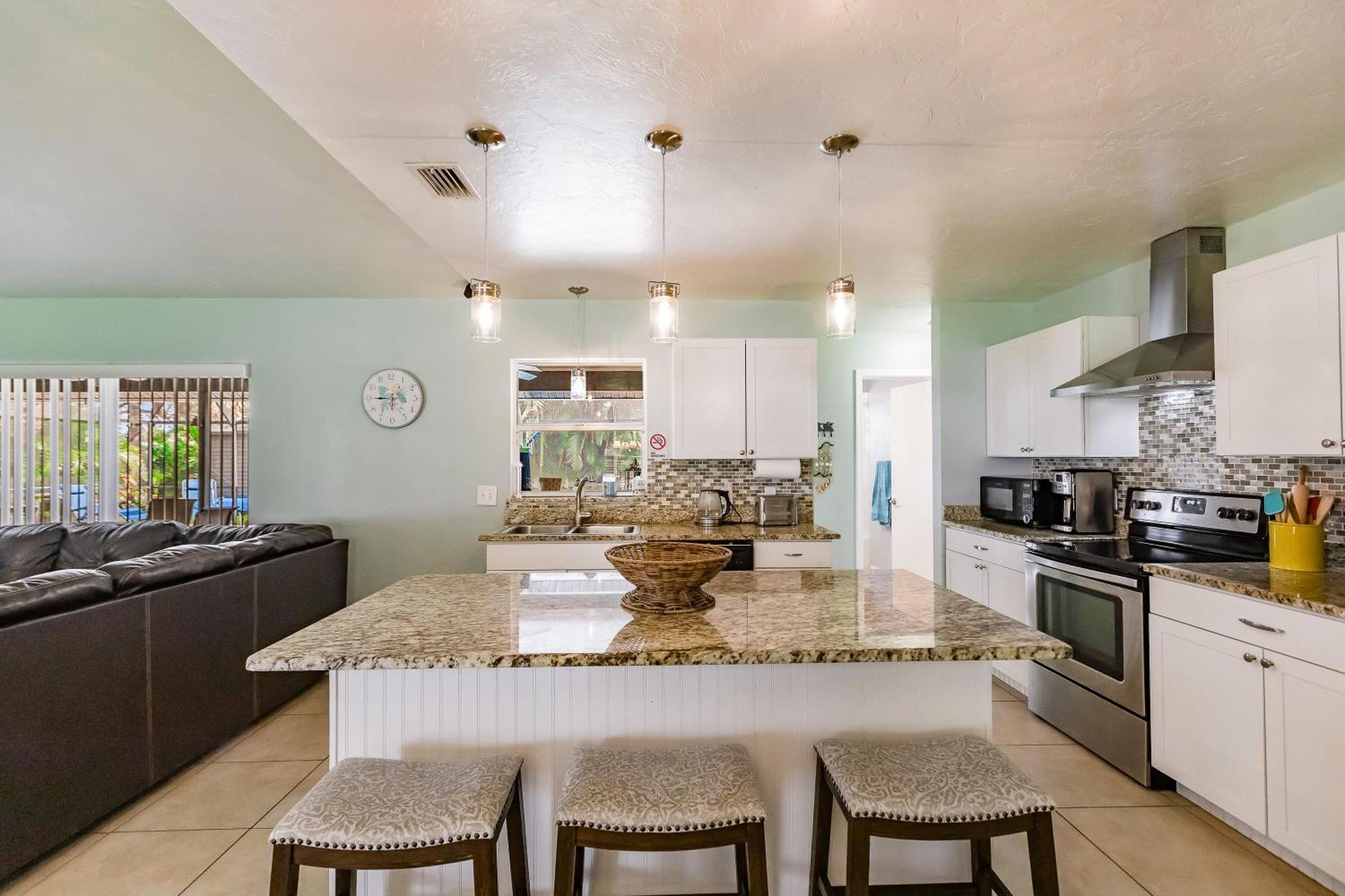 Sunny Oasis Getaway -Heated Pool-Mini Golf-Near Beach Nokomis Exterior photo