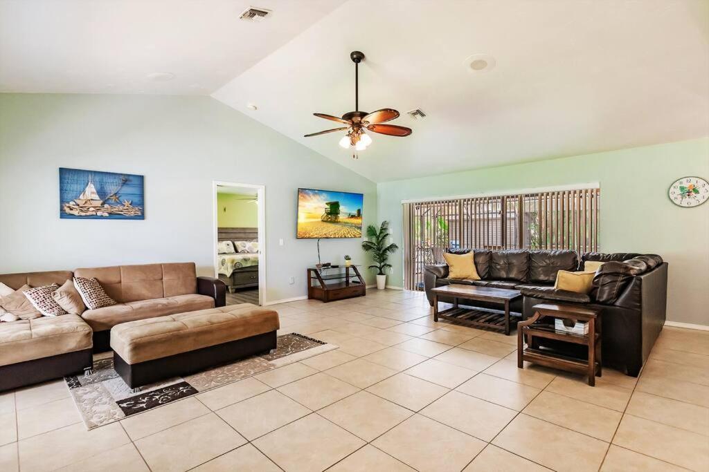 Sunny Oasis Getaway -Heated Pool-Mini Golf-Near Beach Nokomis Exterior photo