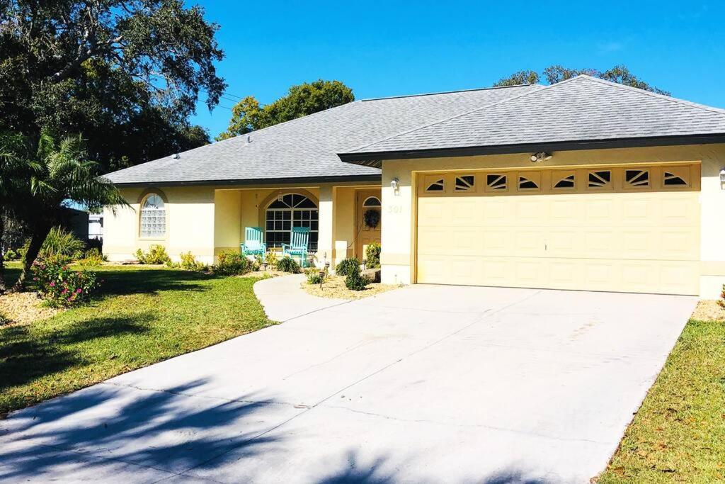 Sunny Oasis Getaway -Heated Pool-Mini Golf-Near Beach Nokomis Exterior photo